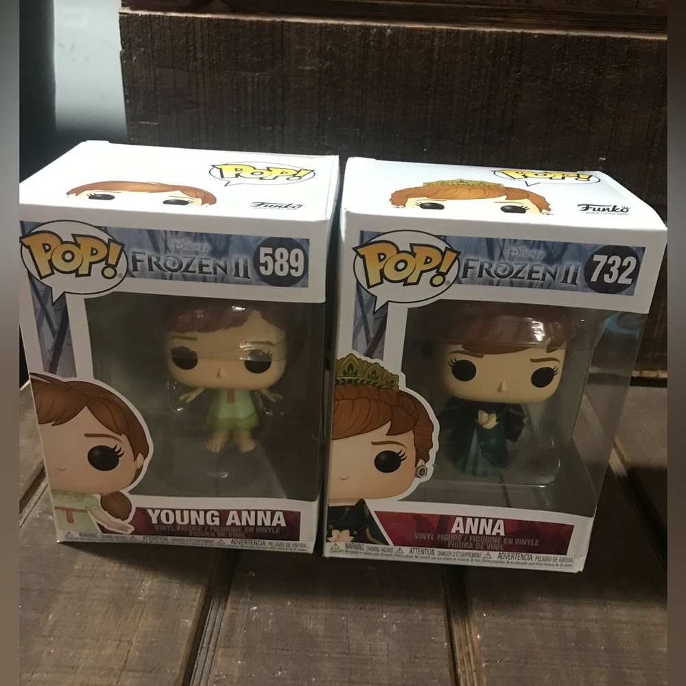 Funko Pop! Frozen II #589 Young Anna & #732 Anna lot